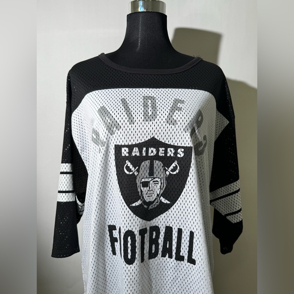 NFL Raiders Women’s Mesh Jersey Top Black White TEAM APPAREL XL Football Tee - Picture 5 of 9